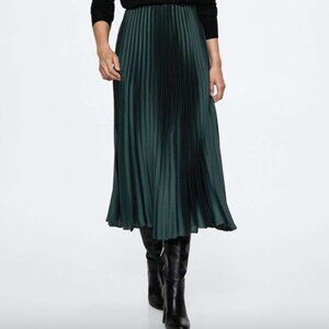 NWT Mango Pleated Midi Skirt Green S